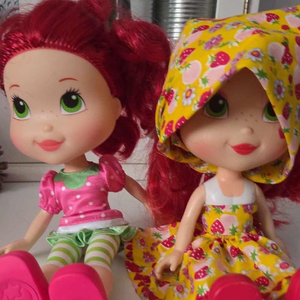Strawberry Shortcake 10" Doll